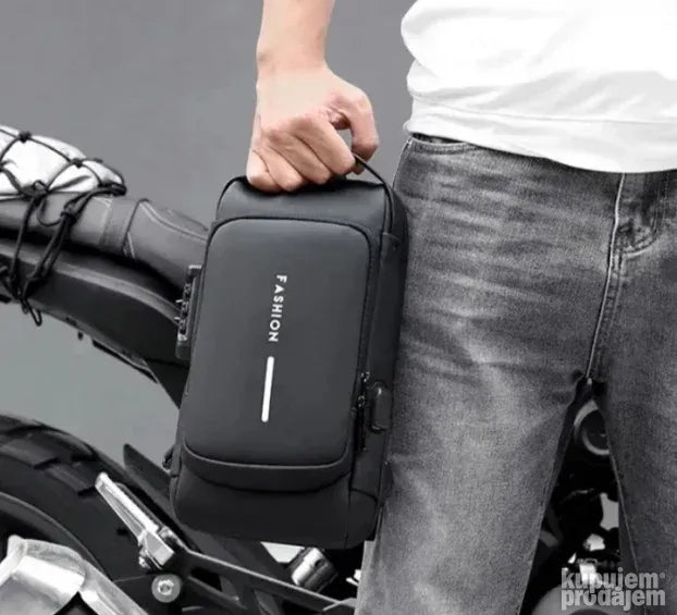 Muska fashion torbica sa punjacem